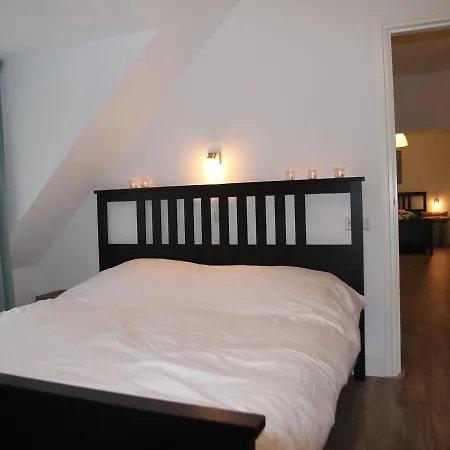 Villa Aan Het Water